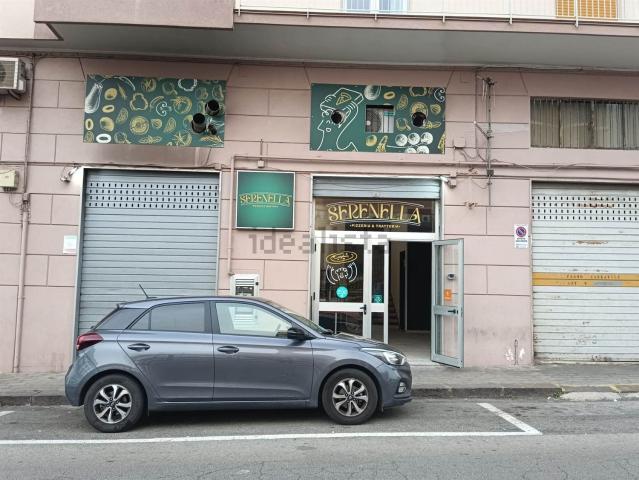 Locale Commerciale in affitto a Salerno, Campania