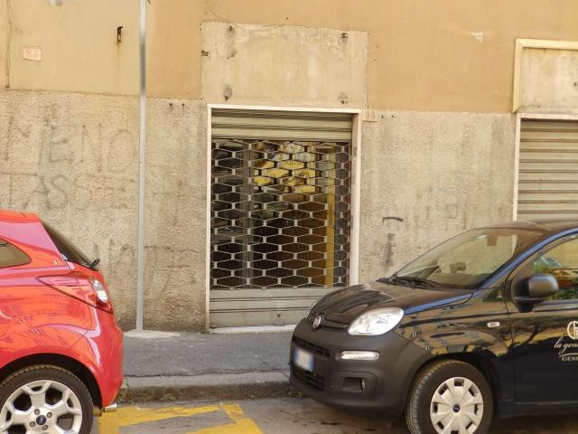 Locale Commerciale in affitto a Centro Est, Serra Riccò