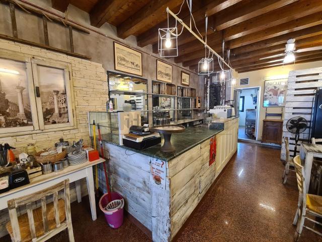 Locale Commerciale in affitto a San Felice, Vicenza