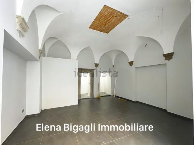 Locale Commerciale in affitto a Prato, Toscana