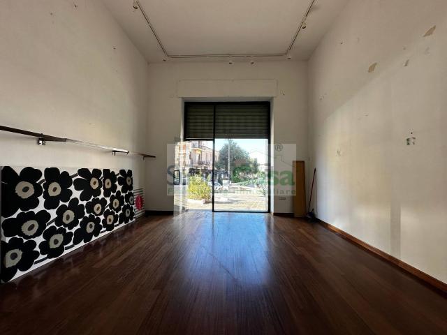 Locale Commerciale in affitto a Chieti Scalo, Chieti
