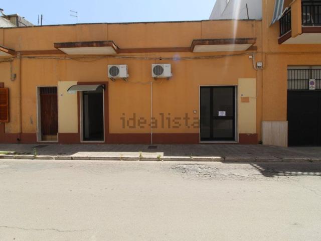 Locale Commerciale in affitto a Puglia, Taranto