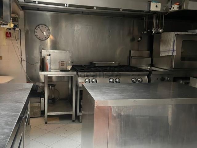 Locale Commerciale in affitto a Rimini, Reggio Emilia