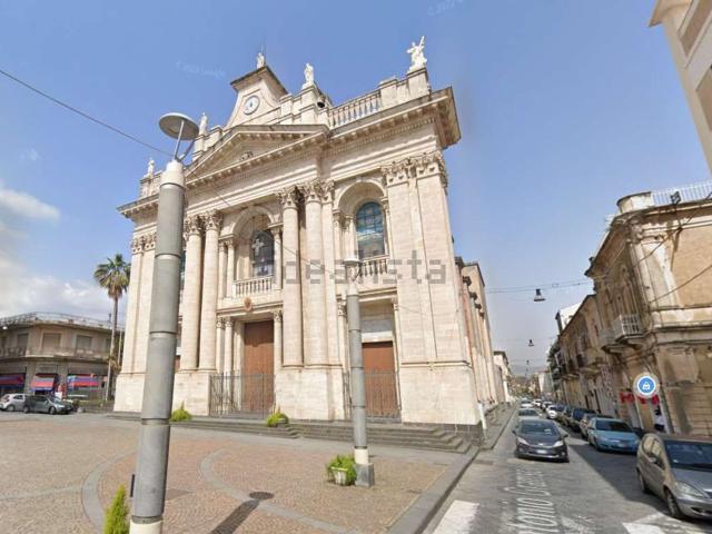 Locale Commerciale in affitto a Riposto, Sicilia