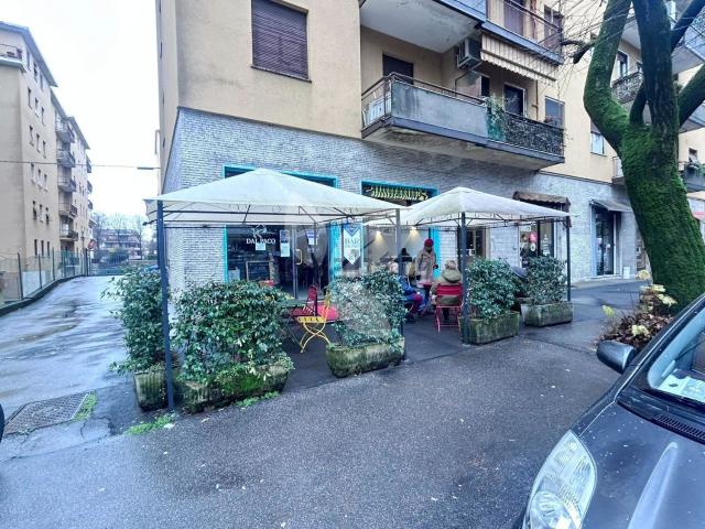 Locale Commerciale in affitto a Lubiana, Sorbolo