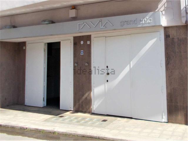 Locale Commerciale in affitto a Puglia, Bari
