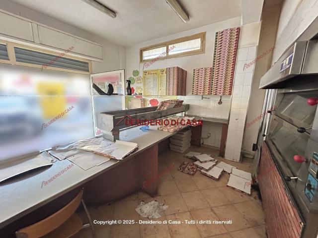 Locale Commerciale in affitto a Villabate, Sicilia