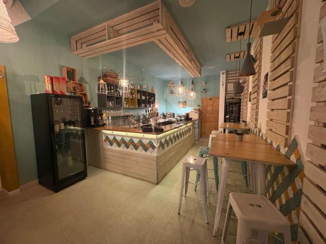 Locale Commerciale in affitto a Lama, Puglia