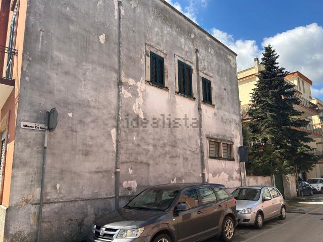 Locale Commerciale in affitto a Puglia, Bari