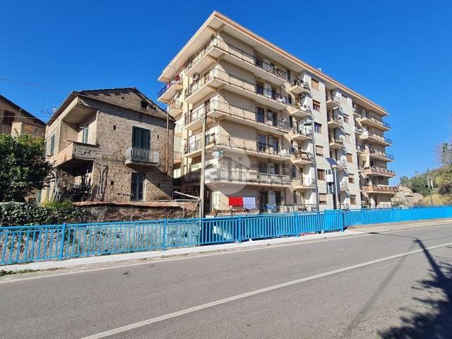 Locale Commerciale in affitto a Cologna, Pellezzano