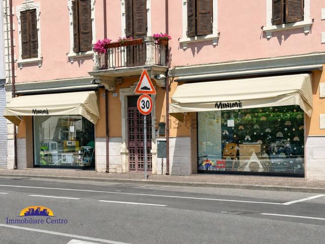 Locale Commerciale in affitto a Povegliano Veronese, Veneto