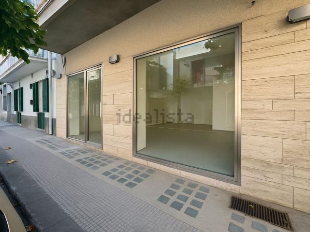 Locale Commerciale in affitto a Barcellona, Barcellona Pozzo Di Gotto