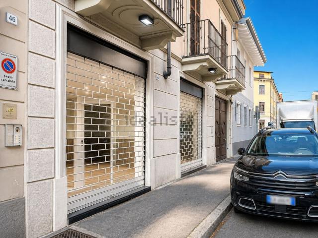 Locale Commerciale in affitto a Volta-Prealpi, Saronno