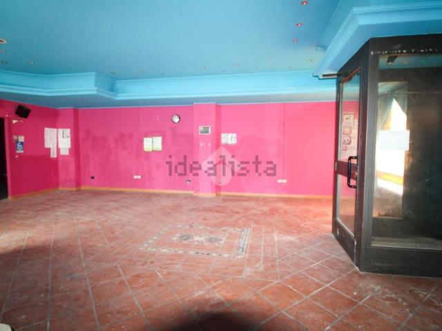 Locale Commerciale in affitto a Bonate Sotto, Lombardia