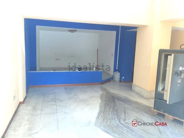 Locale Commerciale in affitto a III Circoscrizione, Messina