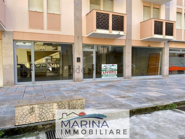 Locale Commerciale in affitto a Chioggia, Veneto