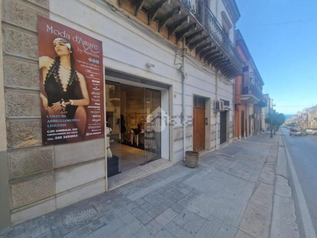 Locale Commerciale in affitto a Castellammare Del Golfo, Sicilia