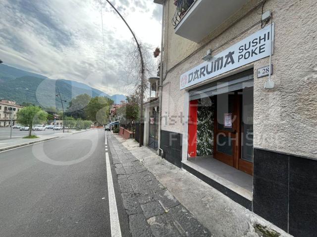 Locale Commerciale in affitto a Piedimonte Matese, Campania