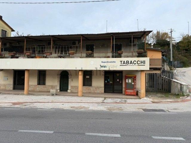 Locale Commerciale in affitto a Veroli, Lazio