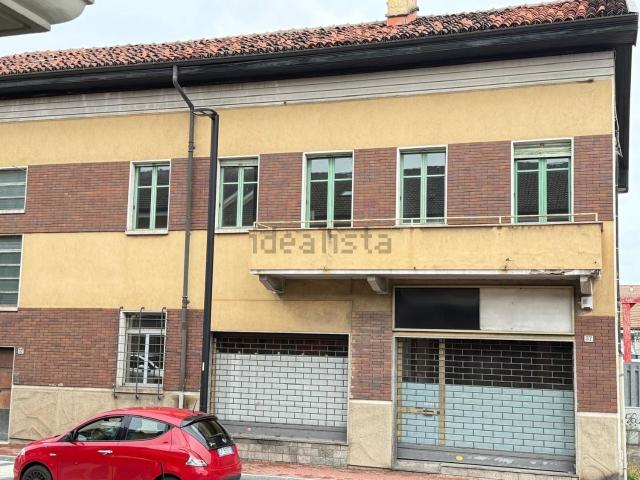 Locale Commerciale in affitto a Piemonte, Torino