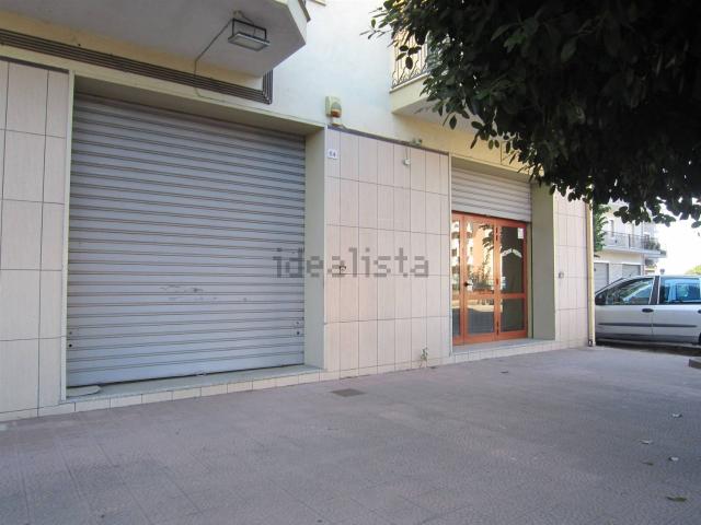 Locale Commerciale in affitto a Corigliano-Rossano, Calabria
