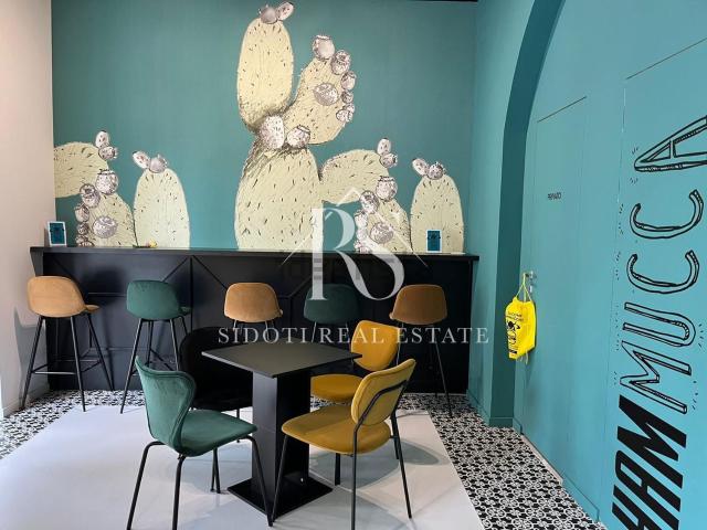 Locale Commerciale in affitto a Municipio 1, Milano