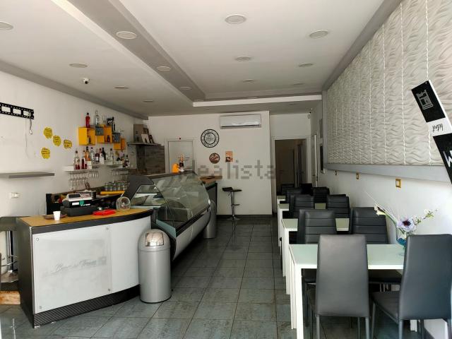 Locale Commerciale in affitto a IV Circoscrizione, Palermo