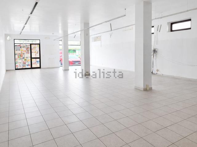 Locale Commerciale in affitto a Piemonte, Torino