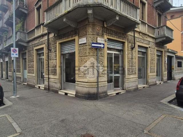 Locale Commerciale in affitto a Circoscrizione 6, Piemonte