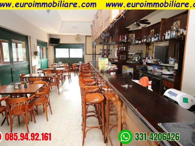 Locale Commerciale in affitto a Pineto, Abruzzo