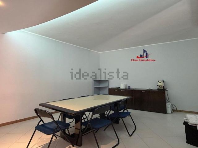 Locale Commerciale in affitto a Alcamo, Sicilia