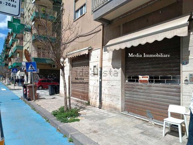 Locale Commerciale in affitto a Acradina, Siracusa