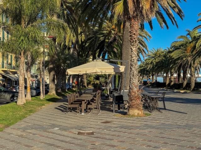 Locale Commerciale in affitto a Finalmarina, Finale Ligure
