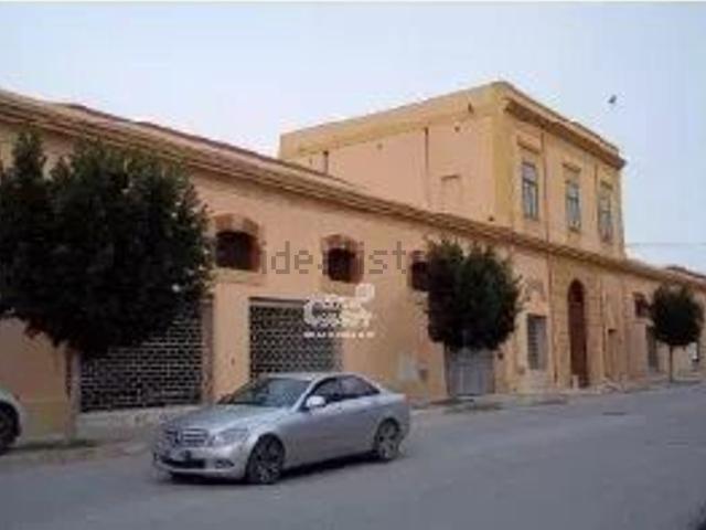 Locale Commerciale in affitto a Marsala, Sicilia