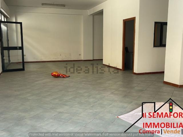 Locale Commerciale in affitto a Partinico, Sicilia