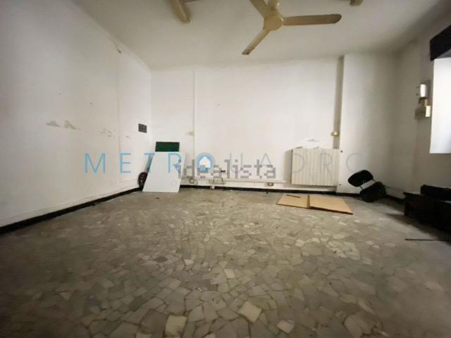 Locale Commerciale in affitto a Livorno, Toscana