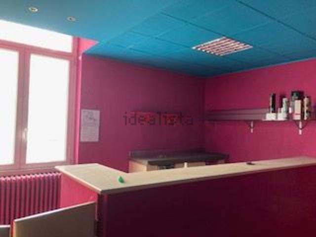 Locale Commerciale in affitto a Bonate Sotto, Lombardia
