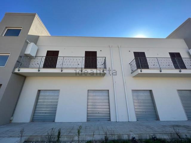 Locale Commerciale in affitto a Puglia, Lecce