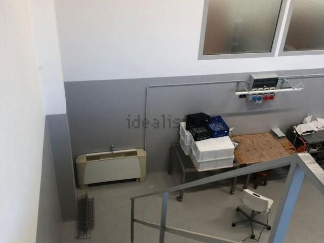 Locale Commerciale in affitto a Piemonte, Cuneo