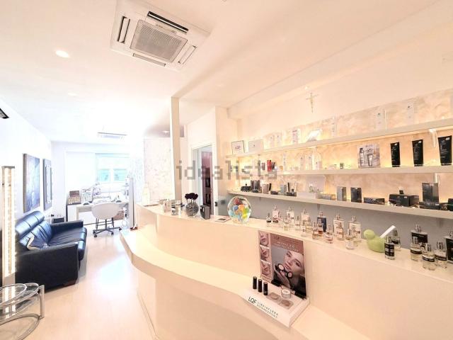 Locale Commerciale in affitto a Borgo Rivo, Terni