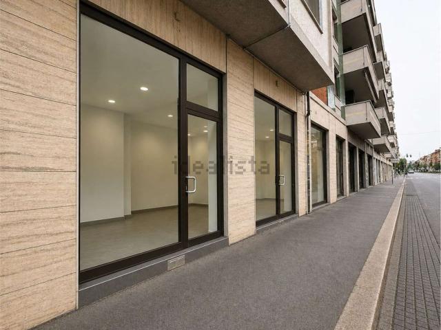 Locale Commerciale in affitto a Municipio 3, Milano