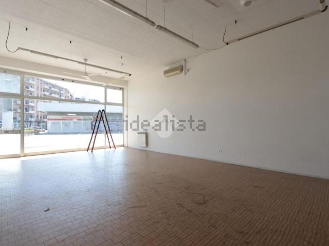 Locale Commerciale in affitto a Piemonte, Alessandria