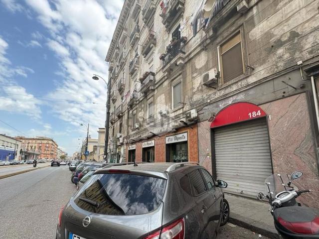 Locale Commerciale in affitto a Municipalità 4, Arenaccia