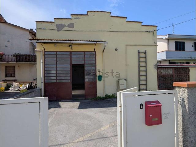 Locale Commerciale in affitto a Spedalino Asinelli, Agliana