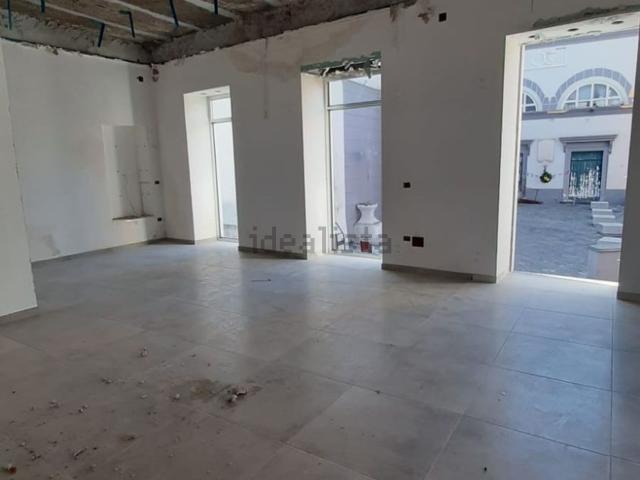Locale Commerciale in affitto a Borgo Casamale, Somma Vesuviana