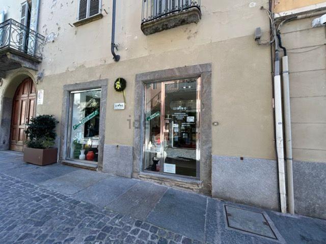 Locale Commerciale in affitto a Piemonte, Torino