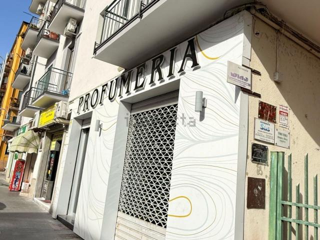 Locale Commerciale in affitto a Parco Carrara, Calabria