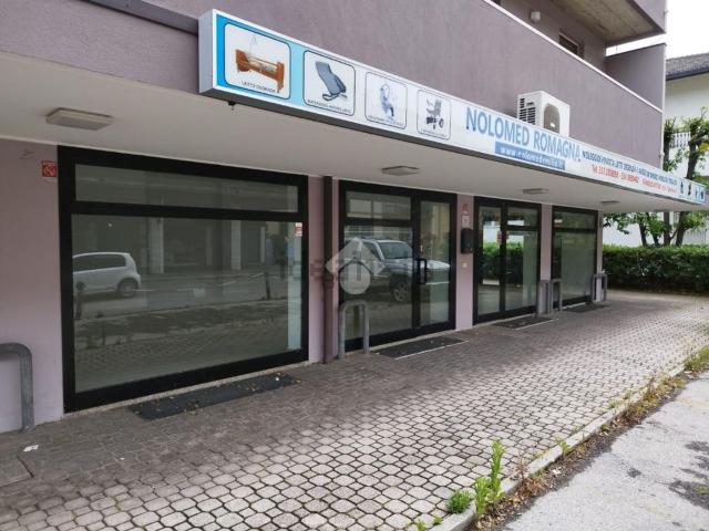 Locale Commerciale in affitto a Rimini, Reggio Emilia