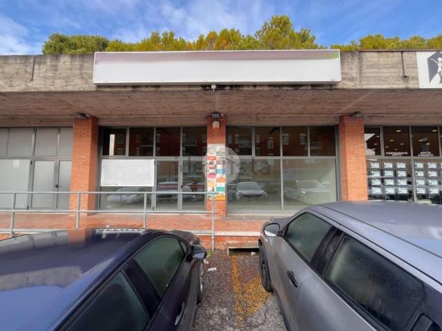 Locale Commerciale in affitto a Bedizzole, Lombardia