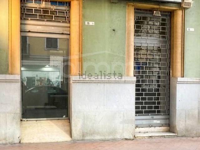 Locale Commerciale in affitto a San Benedetto, Cagliari